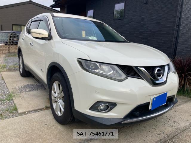 Nissan X-TRAIL 2016-06 8328885-0
