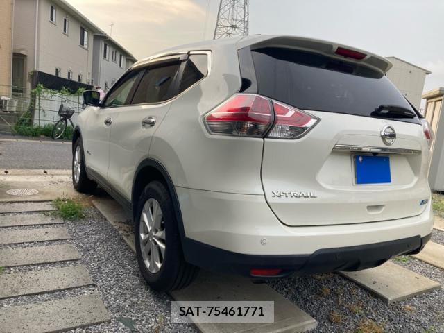 Nissan X-TRAIL 2016-06 8328885-13