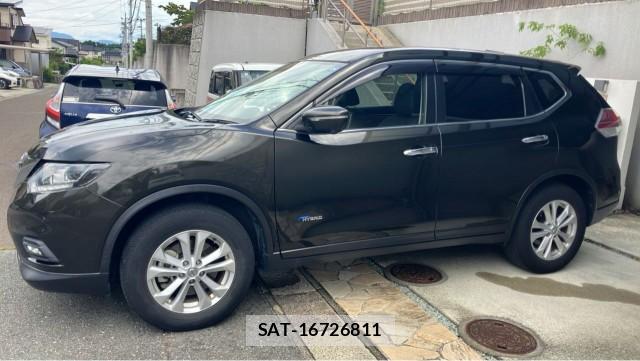 Nissan X-TRAIL 2017-03 8329340-3