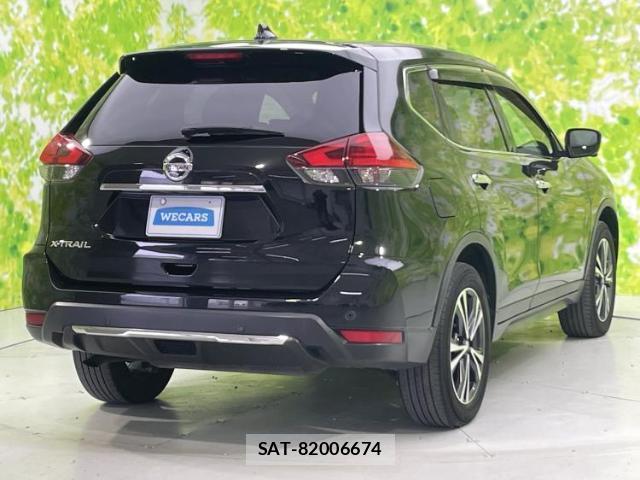Nissan X-TRAIL 2018-03 8329604-2