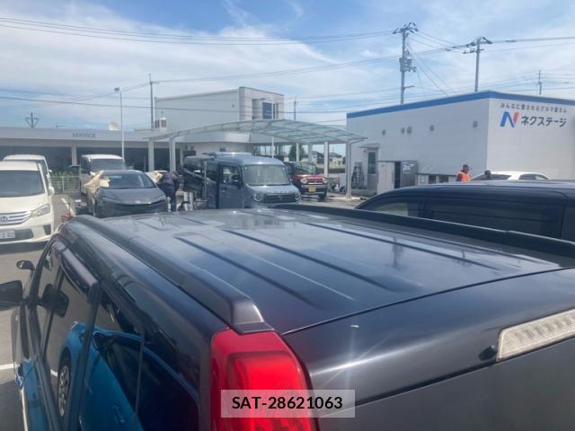 Nissan X-TRAIL 2010-01 8329640-3