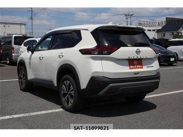 Nissan X-TRAIL 2023-06 8329753-10