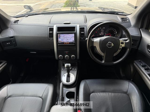 Nissan X-TRAIL 2013-10 8329980-15