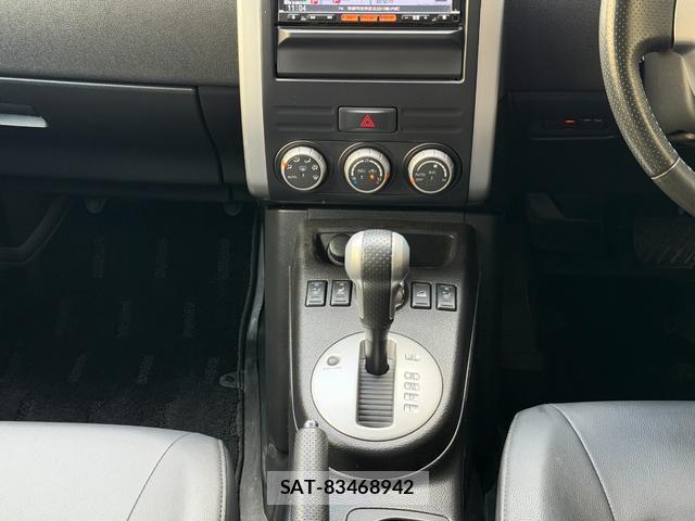 Nissan X-TRAIL 2013-10 8329980-16