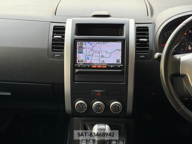 Nissan X-TRAIL 2013-10 8329980-18