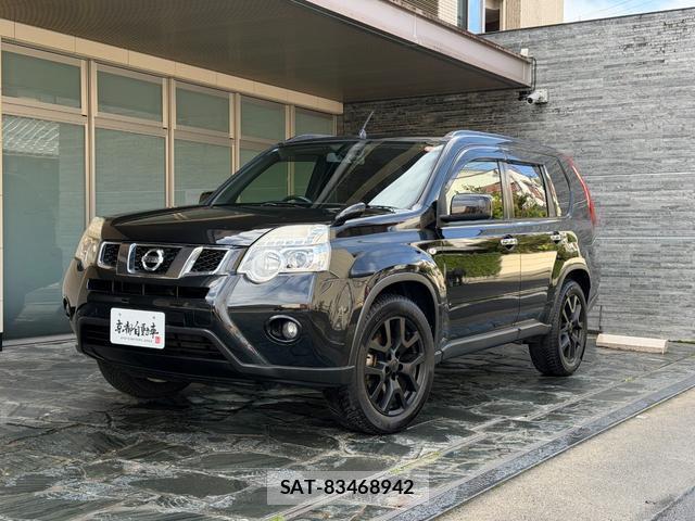 Nissan X-TRAIL 2013-10 8329980-3