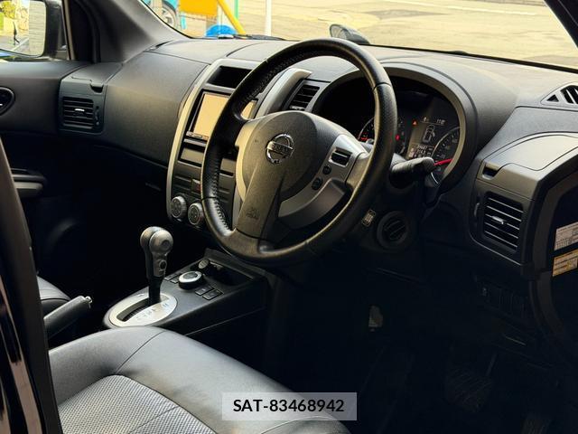 Nissan X-TRAIL 2013-10 8329980-5