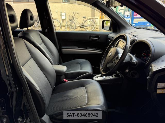 Nissan X-TRAIL 2013-10 8329980-8