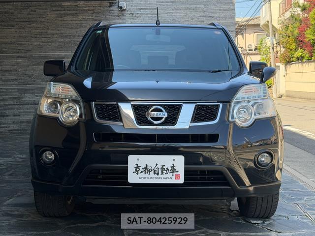 Nissan X-TRAIL 2013-02 8329981-4