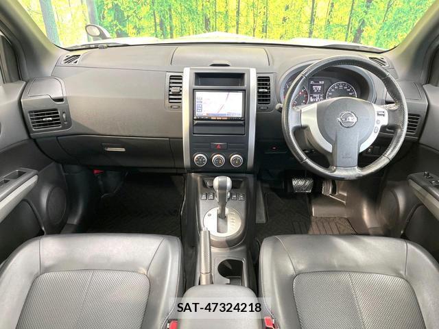 Nissan X-TRAIL 2013-08 8330355-1