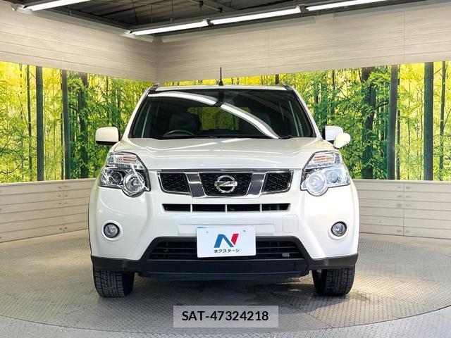 Nissan X-TRAIL 2013-08 8330355-13
