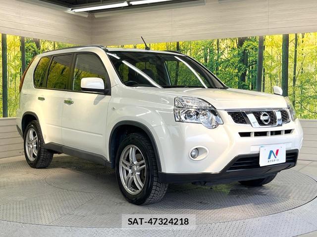 Nissan X-TRAIL 2013-08 8330355-15