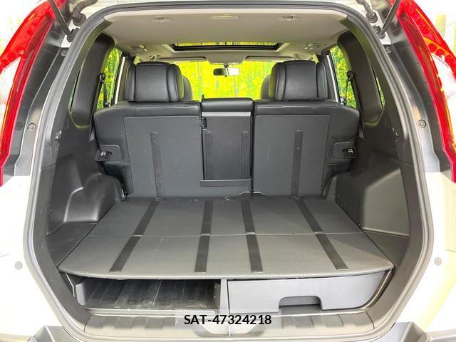 Nissan X-TRAIL 2013-08 8330355-9