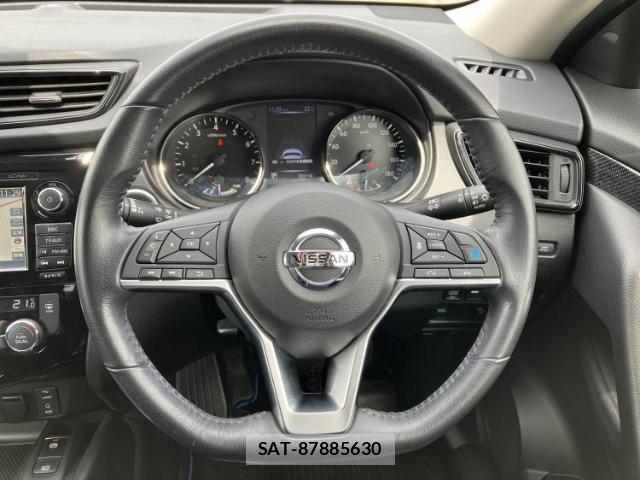 Nissan X-TRAIL 2017-07 8330438-11