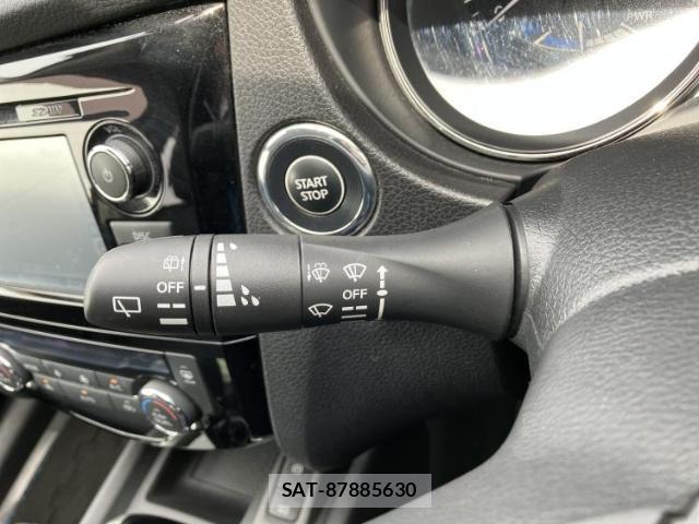 Nissan X-TRAIL 2017-07 8330438-12