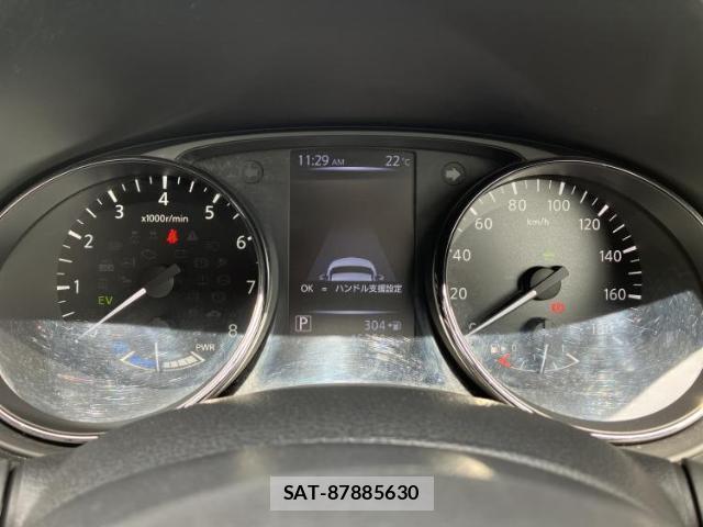 Nissan X-TRAIL 2017-07 8330438-14