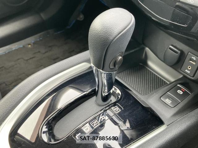 Nissan X-TRAIL 2017-07 8330438-16
