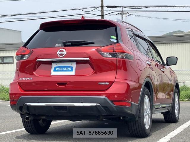 Nissan X-TRAIL 2017-07 8330438-2