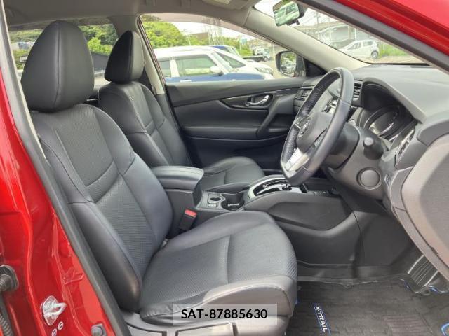 Nissan X-TRAIL 2017-07 8330438-4