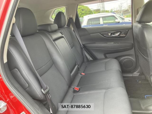 Nissan X-TRAIL 2017-07 8330438-5
