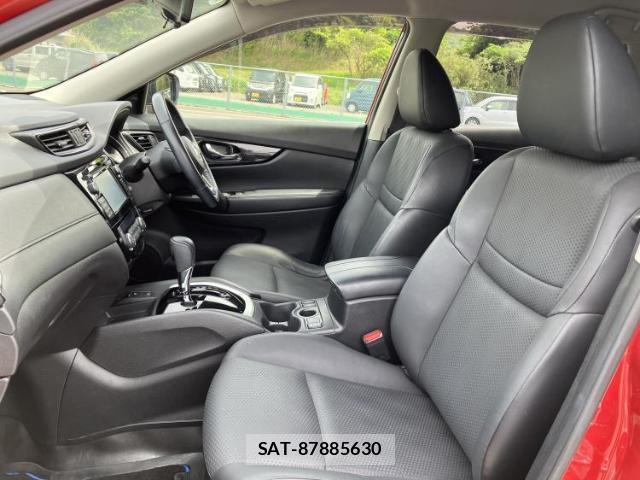 Nissan X-TRAIL 2017-07 8330438-6