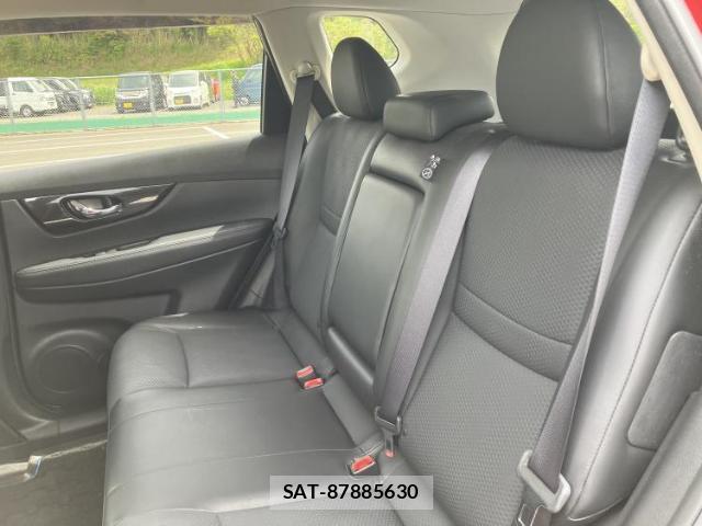 Nissan X-TRAIL 2017-07 8330438-7
