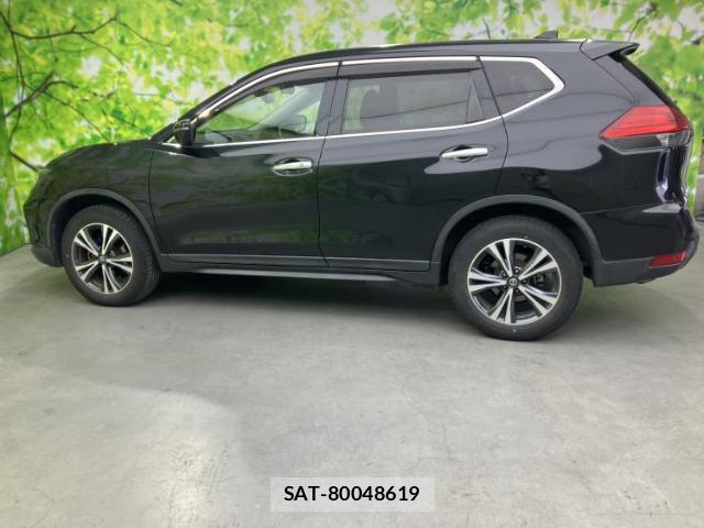 Nissan X-TRAIL 2018-03 8330568-1