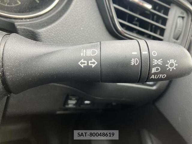 Nissan X-TRAIL 2018-03 8330568-14