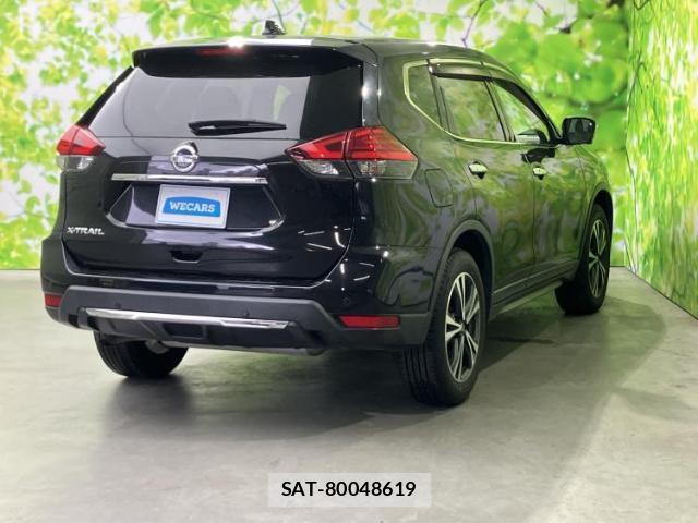 Nissan X-TRAIL 2018-03 8330568-2