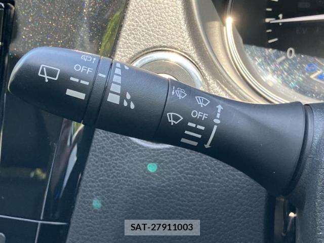 Nissan X-TRAIL 2017-08 8330664-16