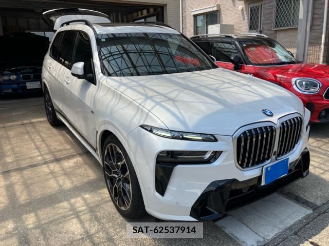 Bmw X7 2023-10 8328856-0