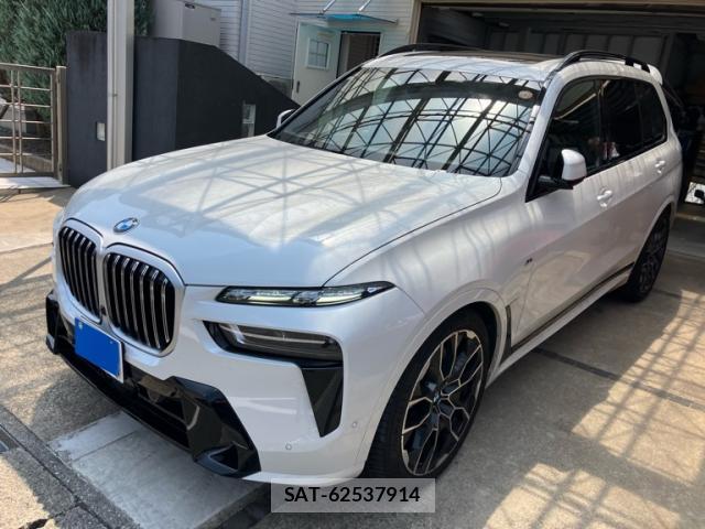 Bmw X7 2023-10 8328856-2