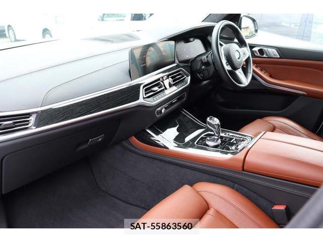 Bmw X7 2020-08 8329557-10