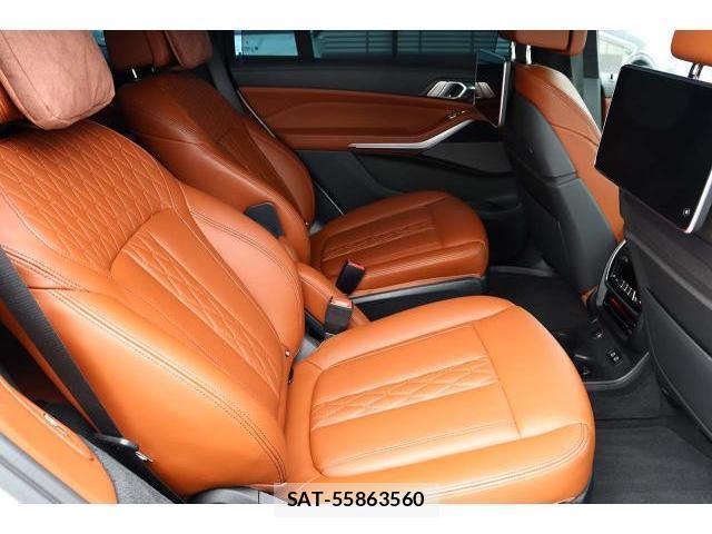 Bmw X7 2020-08 8329557-12