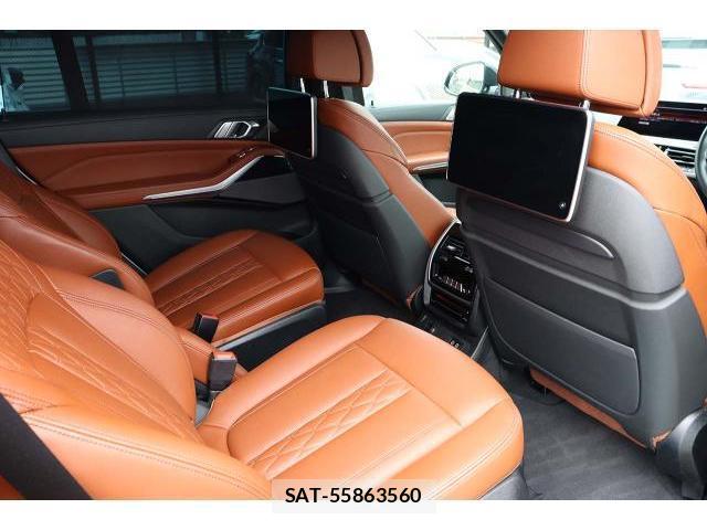 Bmw X7 2020-08 8329557-13