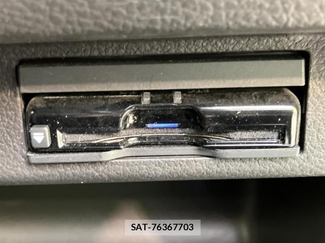 Suzuki X BEE 2020-07 8330509-14