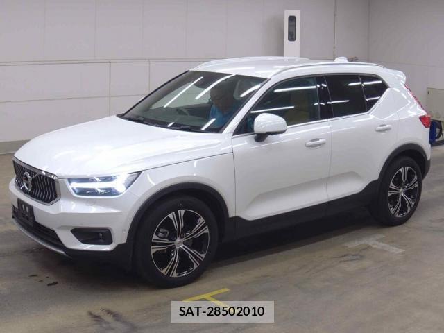 Volvo XC40 2021-07 8330092-0