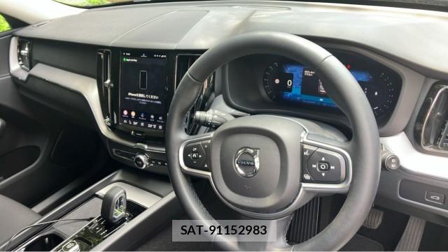 Volvo XC60 2022-09 8329284-2