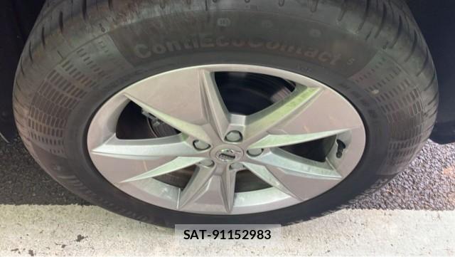 Volvo XC60 2022-09 8329284-8
