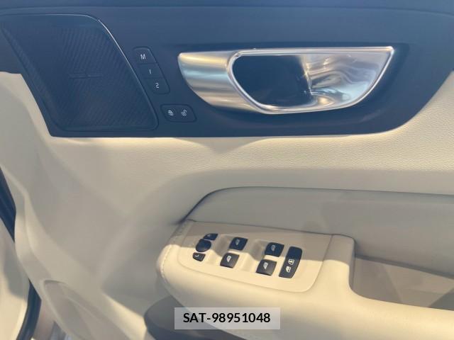 Volvo XC60 2025-01 8329872-11