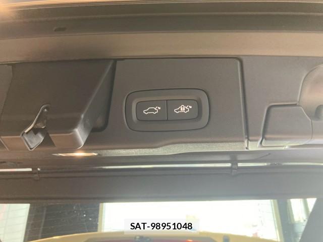 Volvo XC60 2025-01 8329872-16