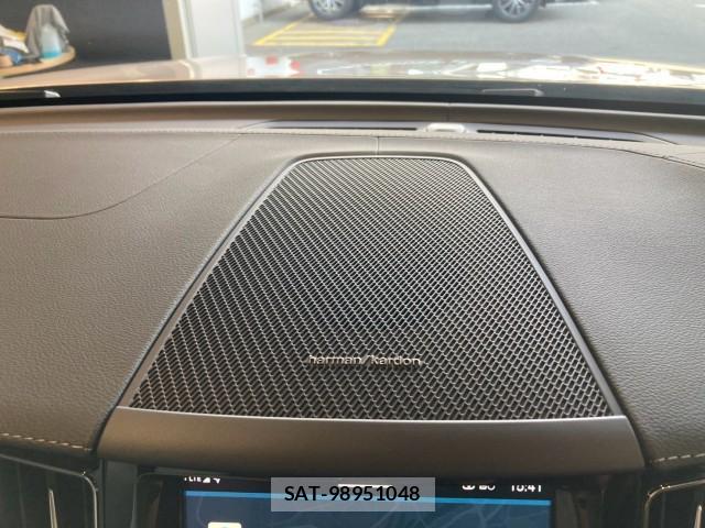 Volvo XC60 2025-01 8329872-8