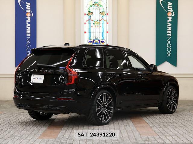 Volvo XC90 2025-03 8329906-1