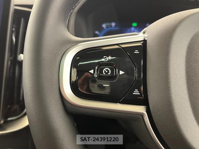 Volvo XC90 2025-03 8329906-11