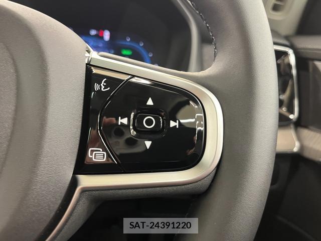 Volvo XC90 2025-03 8329906-12