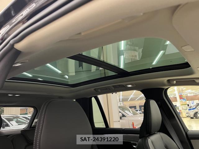 Volvo XC90 2025-03 8329906-3