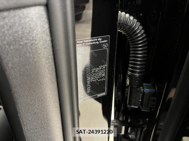 Volvo XC90 2025-03 8329906-8