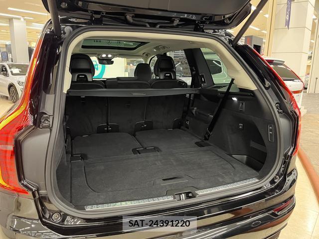 Volvo XC90 2025-03 8329906-9
