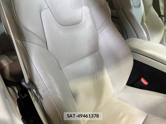 Volvo XC90 2017-02 8330026-14