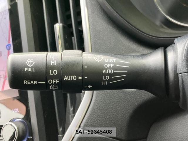 Subaru XV 2017-07 8327990-16